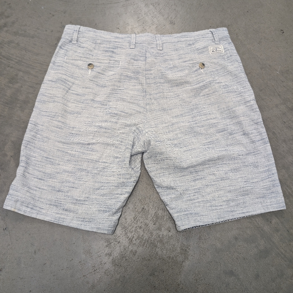 *Ben Sherman Textured Shorts, Size 34 - Picture 2 of 8